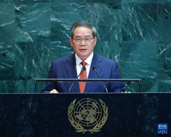 李强11111.jpg